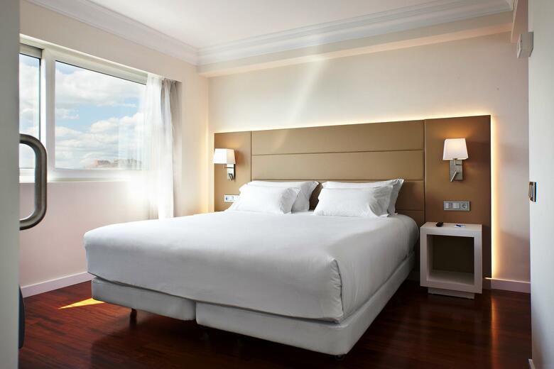 Hotel NH Pamplona Iru�a Park