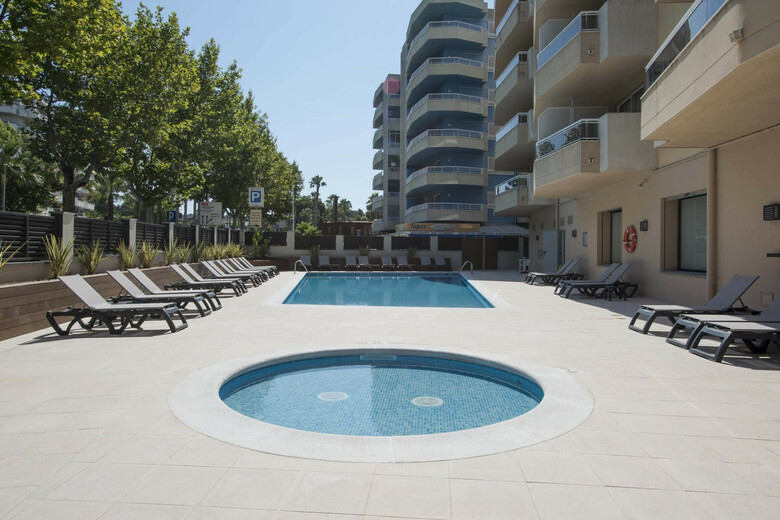 Aparthotel Apartamentos California