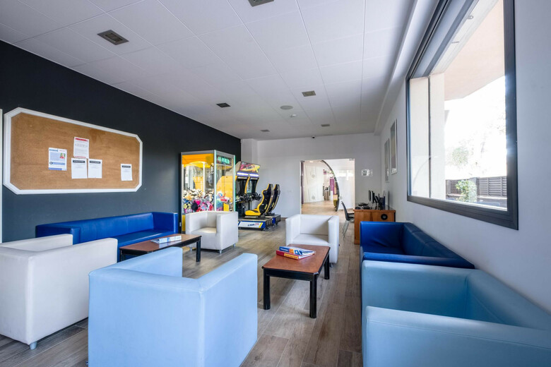 Aparthotel Apartamentos California