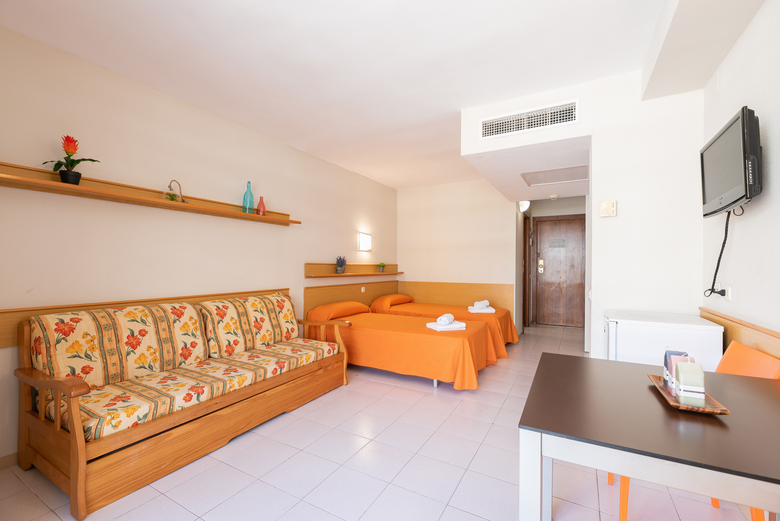 Aparthotel Salou Pacific Apartaments