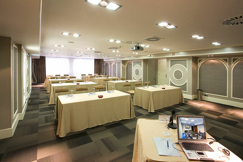 Hotel Abando