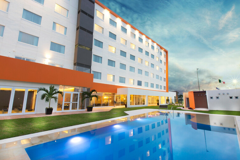 Hotel Hampton Inn & Suites Paraiso