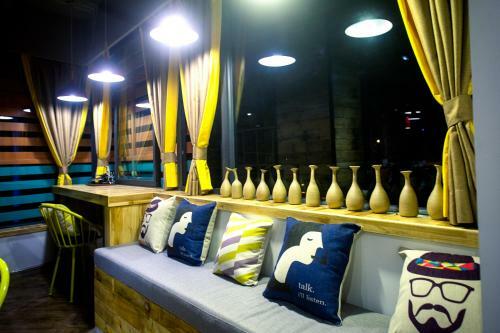 T&q Hostel Qingyanggong Branch