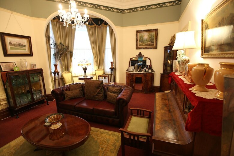 Bed & Breakfast The Grand On Macfie