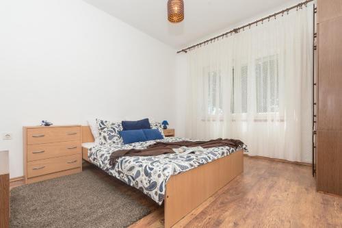Apartamentos House Gloria 1