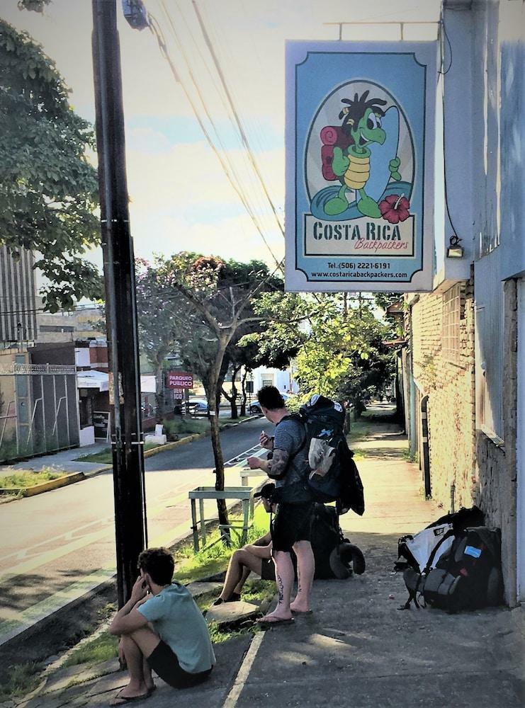Costa Rica Backpackers Hostel