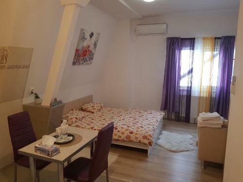 Georgiana Apartments