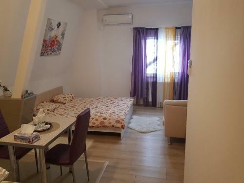 Georgiana Apartments