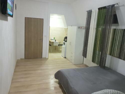 Georgiana Apartments