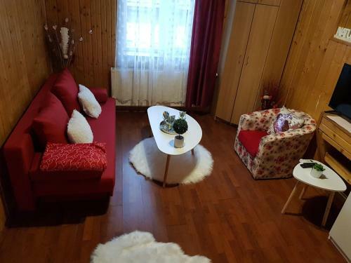Georgiana Apartments