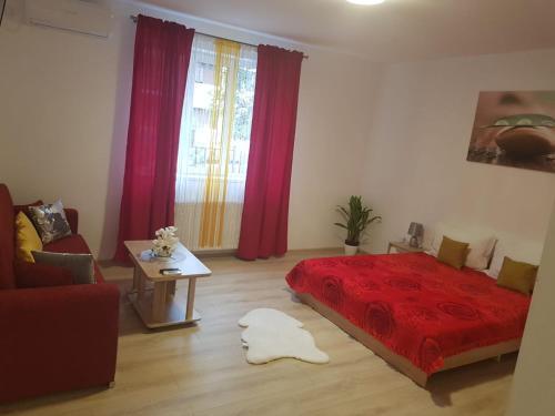 Georgiana Apartments