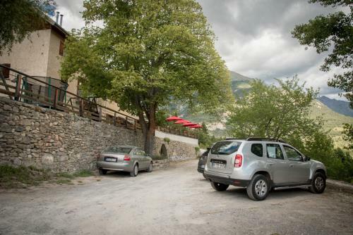 Hostal Chalet Les Moineaux Chambres D'h�tes