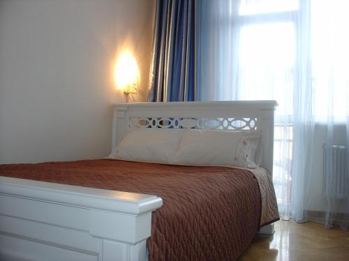 Two-bedroom Apartment Near The Station