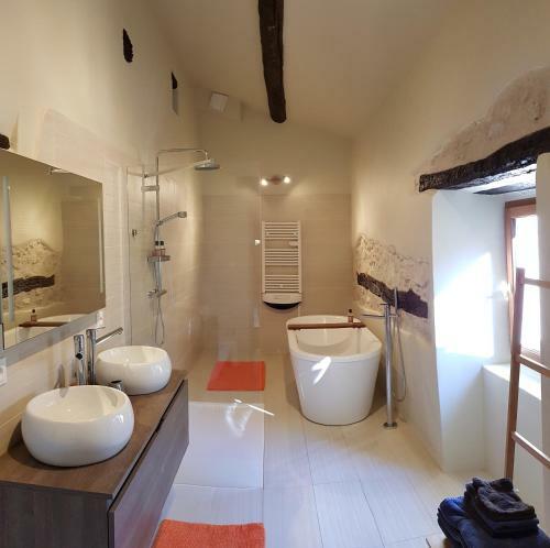 Bed & Breakfast Domaine De Pradaous
