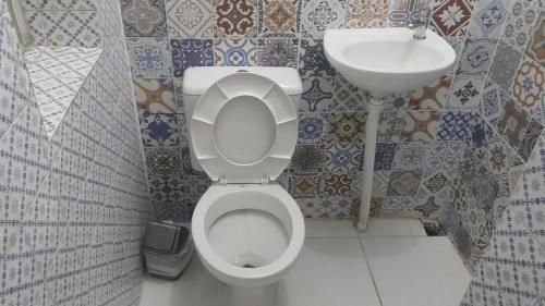 Hostal Tj House Hospedagem