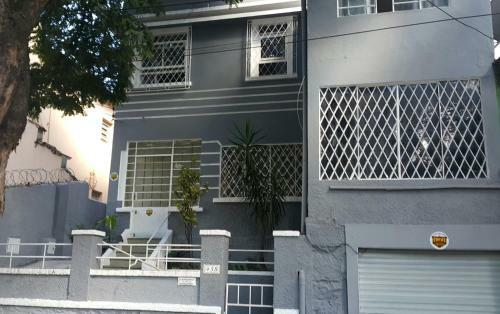 Hostal Tj House Hospedagem