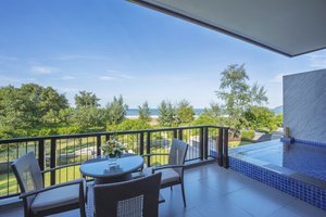 Angsana Lang Co Hotel & Resort