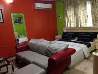 Hotel La Christine Suites