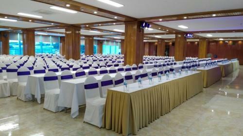 Vinh Plaza Hotel