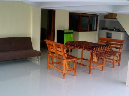 Hin Wong Apartments Dive & Snorkel Resort