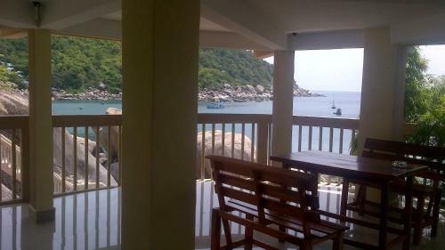 Hin Wong Apartments Dive & Snorkel Resort
