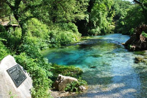 Hostal Albanian Happines Guesthouse