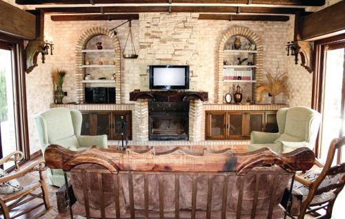 Holiday Home Setenil De Bodegas With Fireplace 07