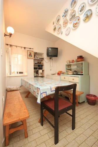 Hostal Rooms With Wifi Brsec (opatija) - 7768