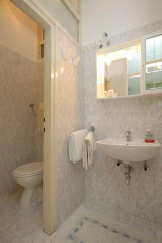 Hostal Double Room Medveja 7775a