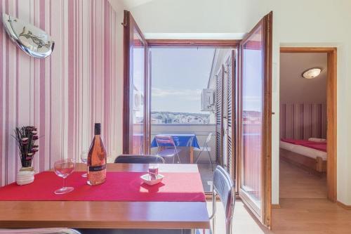 Apartment Pjescana Uvala 7612e