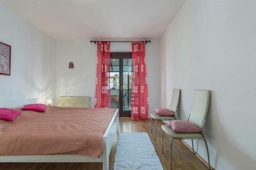 Hostal Apartments With A Parking Space Novigrad - 2536