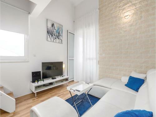 Apartment Pag With Sea View 2