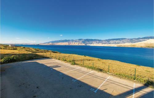 Apartment Pag With Sea View 2