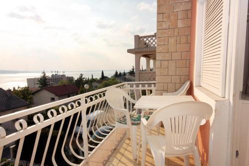 Hostal Apartments With A Parking Space Selce (crikvenica) - 2383