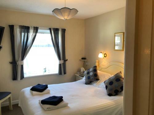 Bed & Breakfast Caledonia Guest House