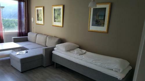 Apartamento Trolltunga Guesthouse