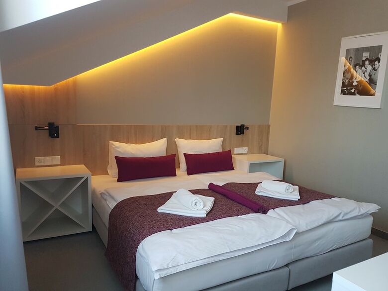 Hotel Falcon