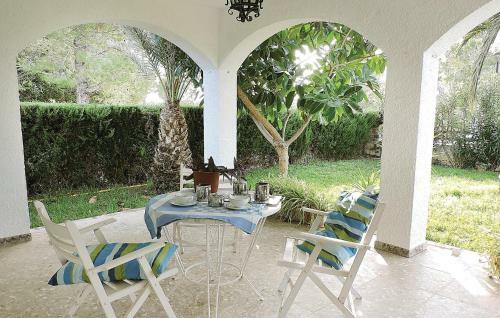 Holiday Home Sant Jordi D'alfama 09