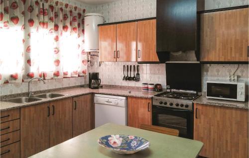 Holiday Home Sant Jordi D'alfama 09