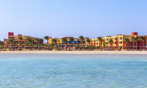 Hotel Royal Tulip Beach Resort
