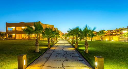 Hotel Royal Tulip Beach Resort