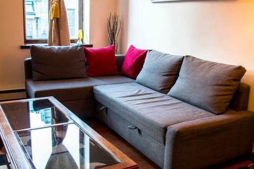 Cozy Apartment In Montreal's Heart