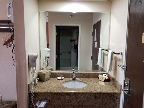 Hotel Briarwood Inn