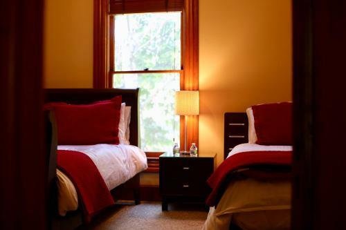 Hostal Pelton Guest House