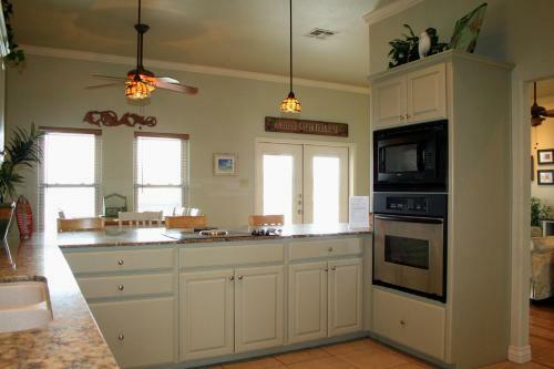 220rd-island Breeze