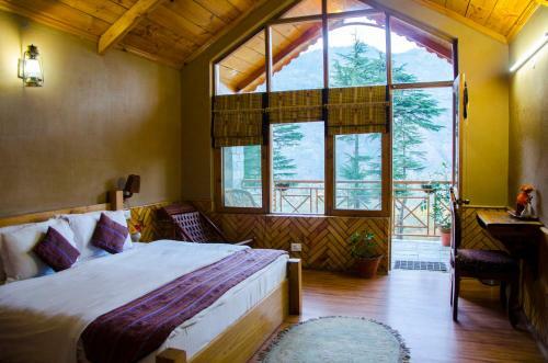 Hotel Heritage Village Resort