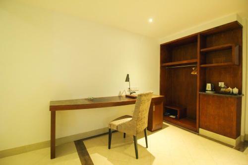 Qionghai Jinmao Hotel