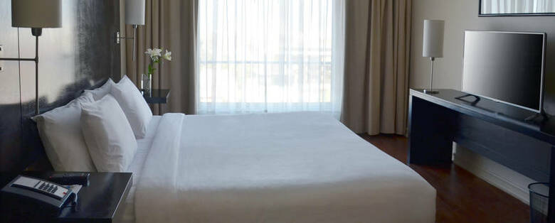 Hotel NH Ciudad De Santiago