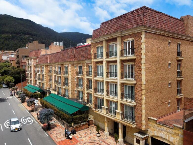 Hotel Windsor House Inn By Geh Suites