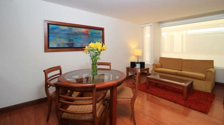 Hotel Windsor House Inn By Geh Suites
